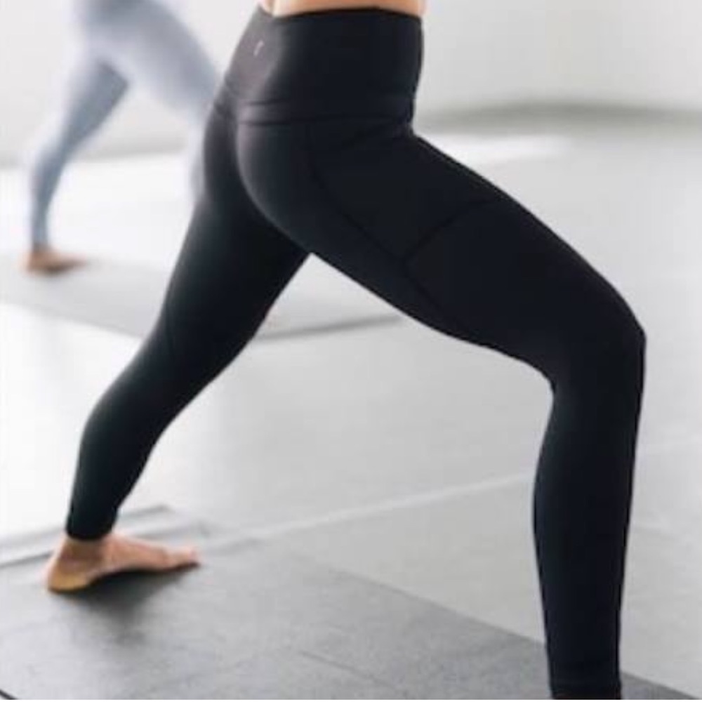 Zyia Light and Tight legging